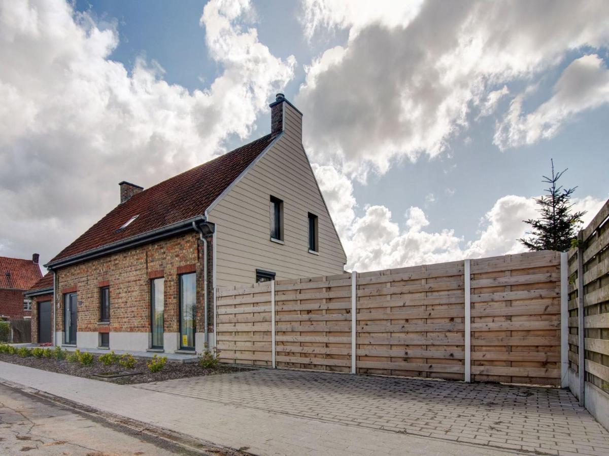 Holiday Home In Koekelare Exterior photo
